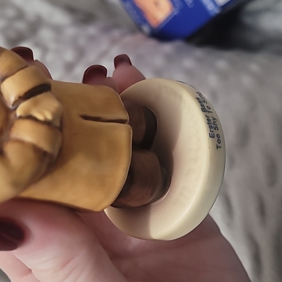 Erster bass too shy to sing Goebel Hummel 845 2002 vintage - Picture 14 of 14